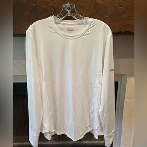 NWT Women’s White Performance Shirt-Sz XL